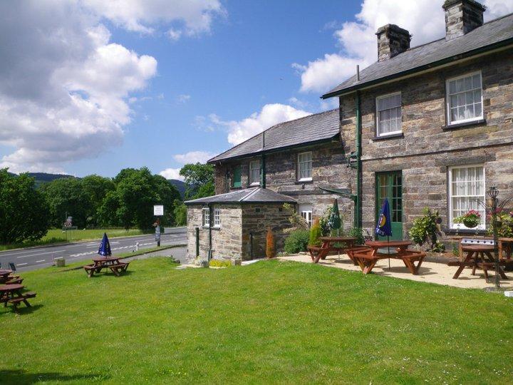 Hotel The Oakeley Arms à Maentwrog Extérieur photo